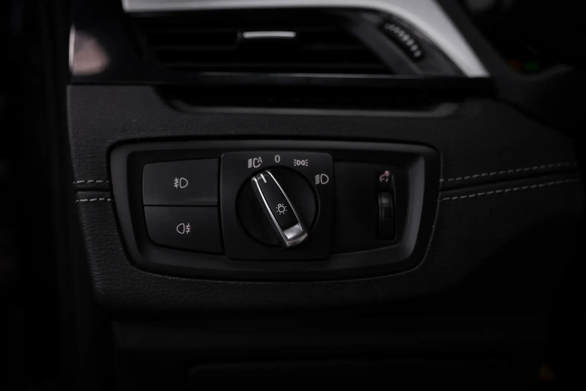 BMW X2 18 i sDrive Auto Advantage 22