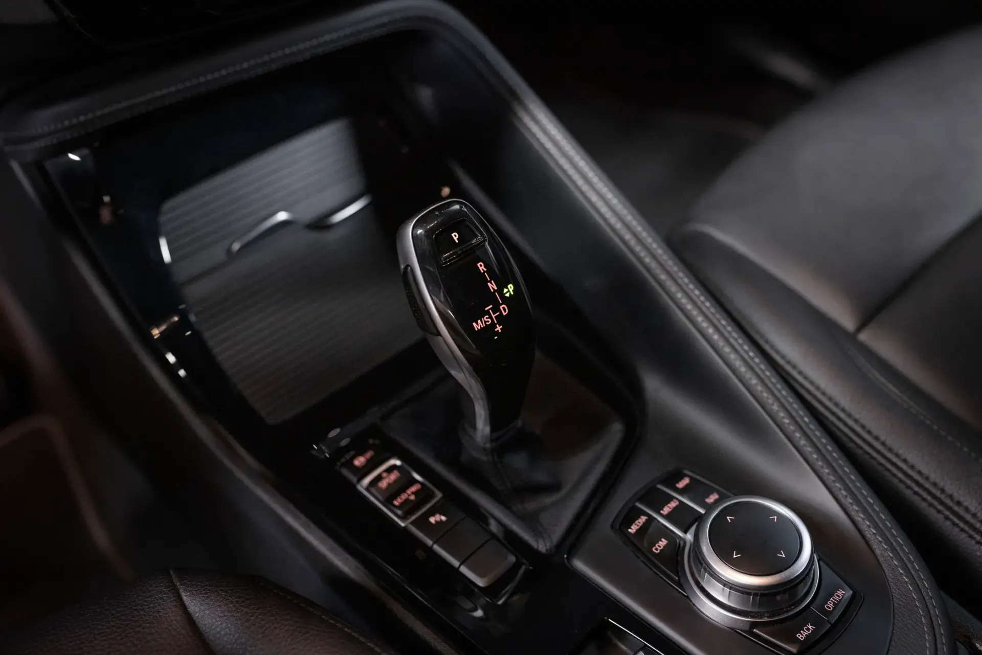BMW X2 18 i sDrive Auto Advantage 27