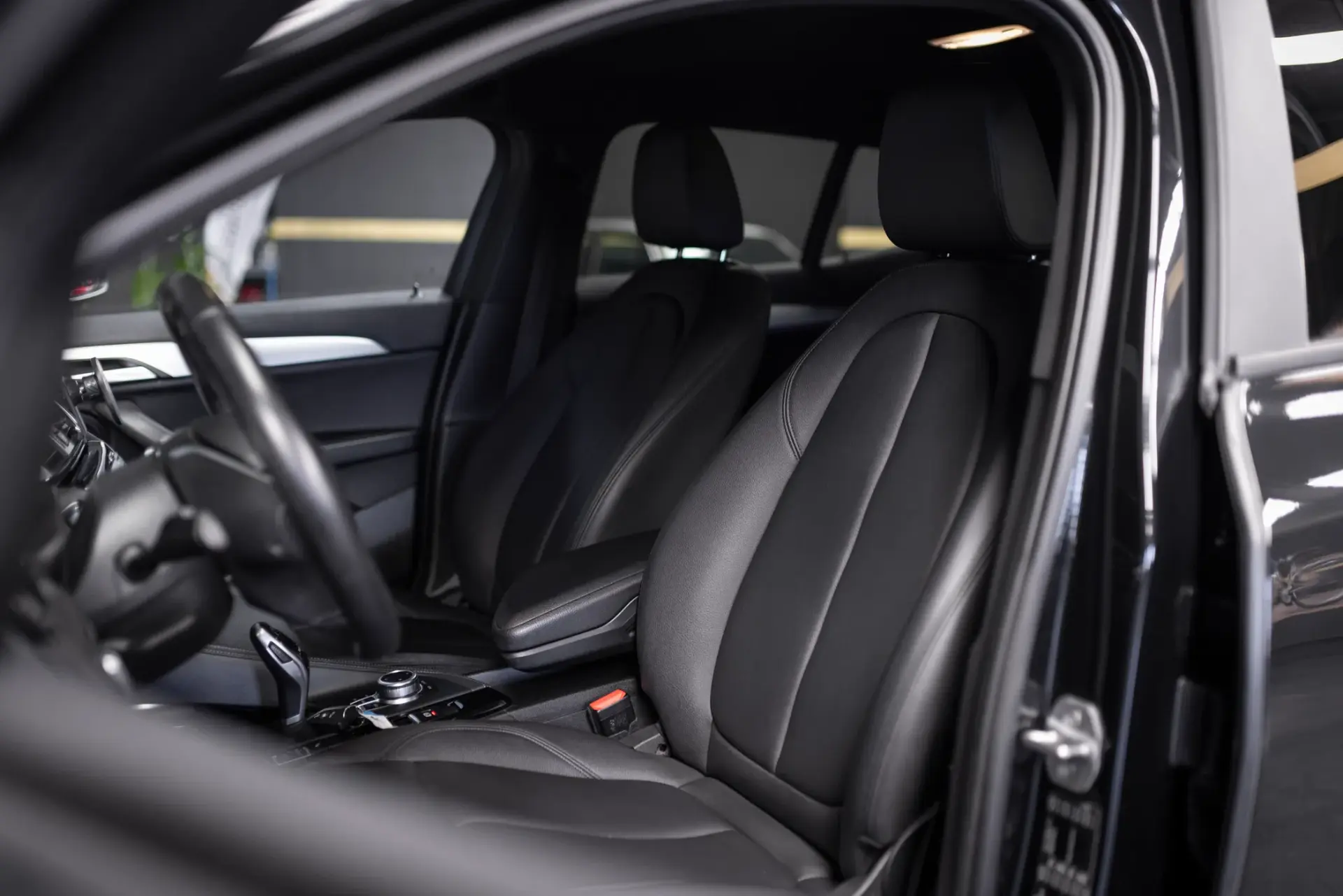 BMW X2 18 i sDrive Auto Advantage 30