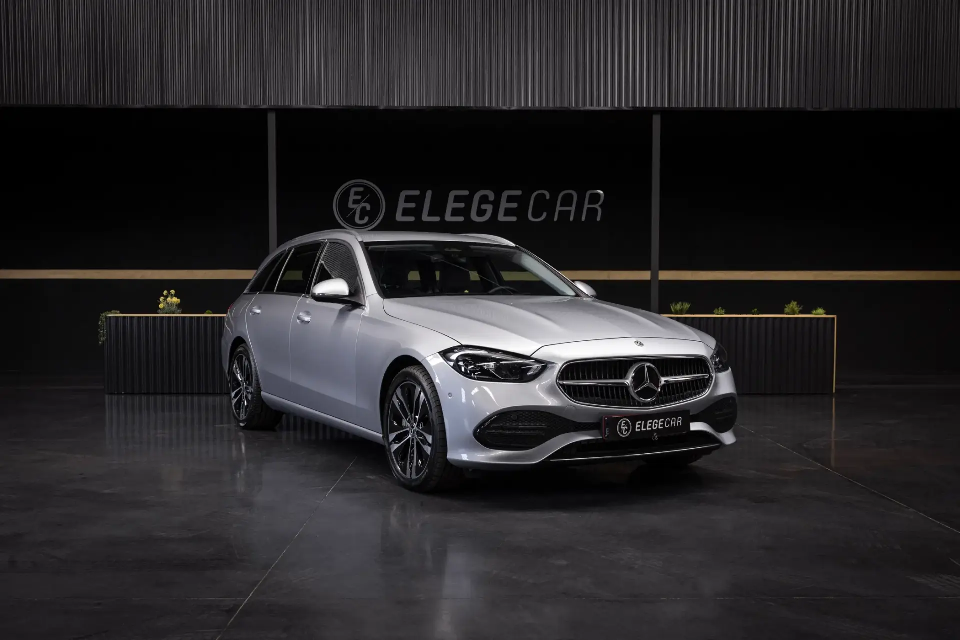 Mercedes-Benz C 300 e 9G-TRONIC Avantgarde Advanced 1