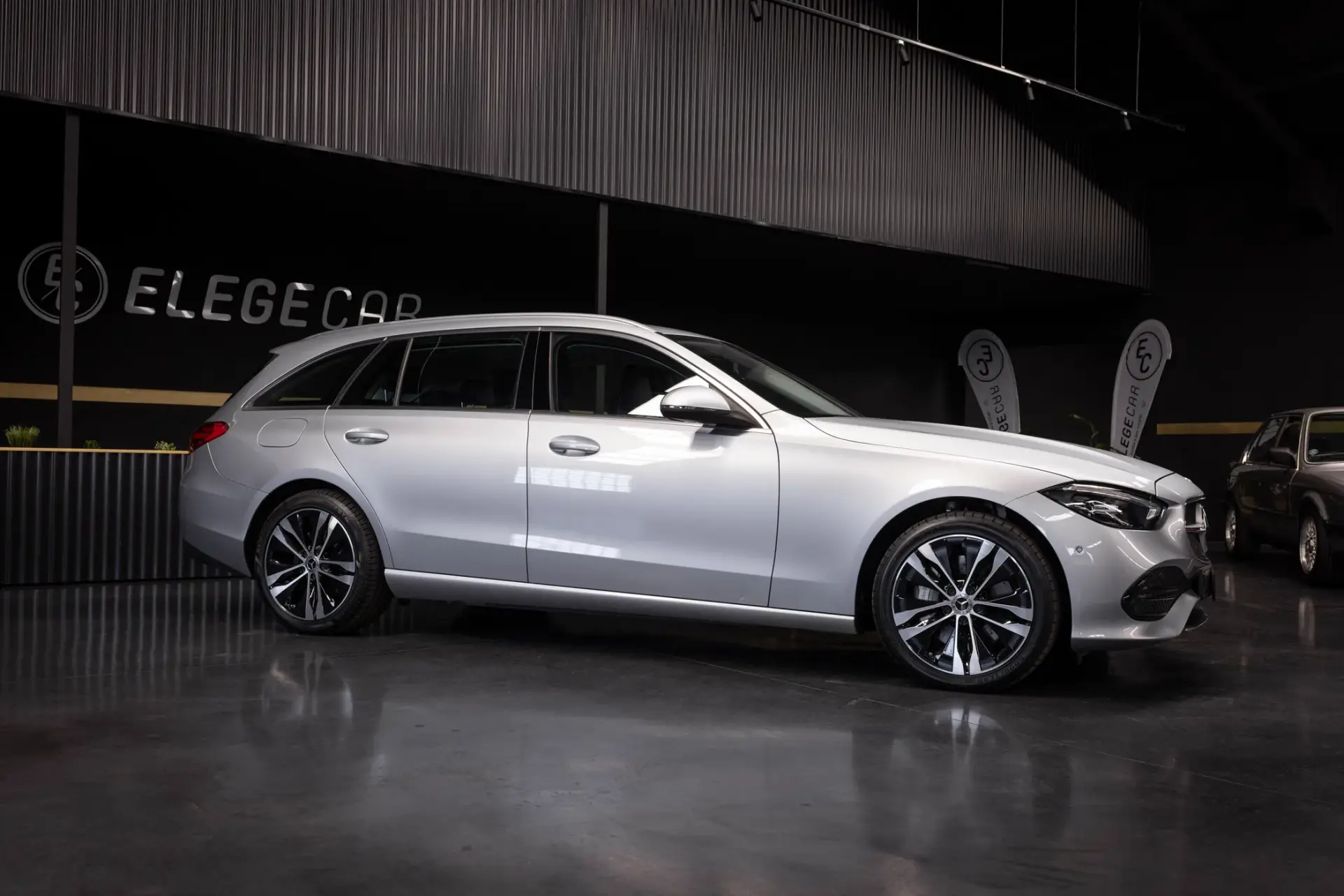 Mercedes-Benz C 300 e 9G-TRONIC Avantgarde Advanced 2