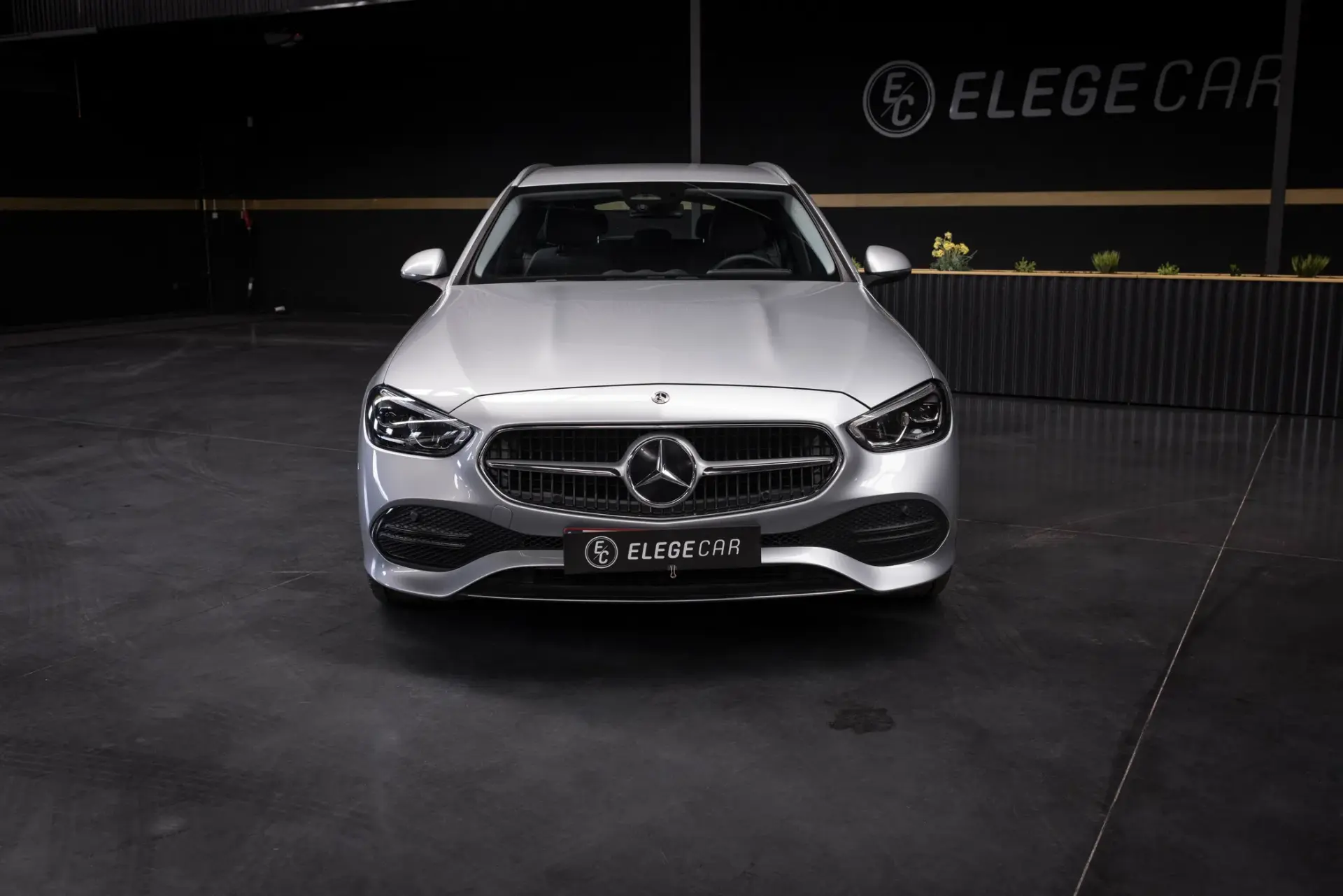 Mercedes-Benz C 300 e 9G-TRONIC Avantgarde Advanced 6