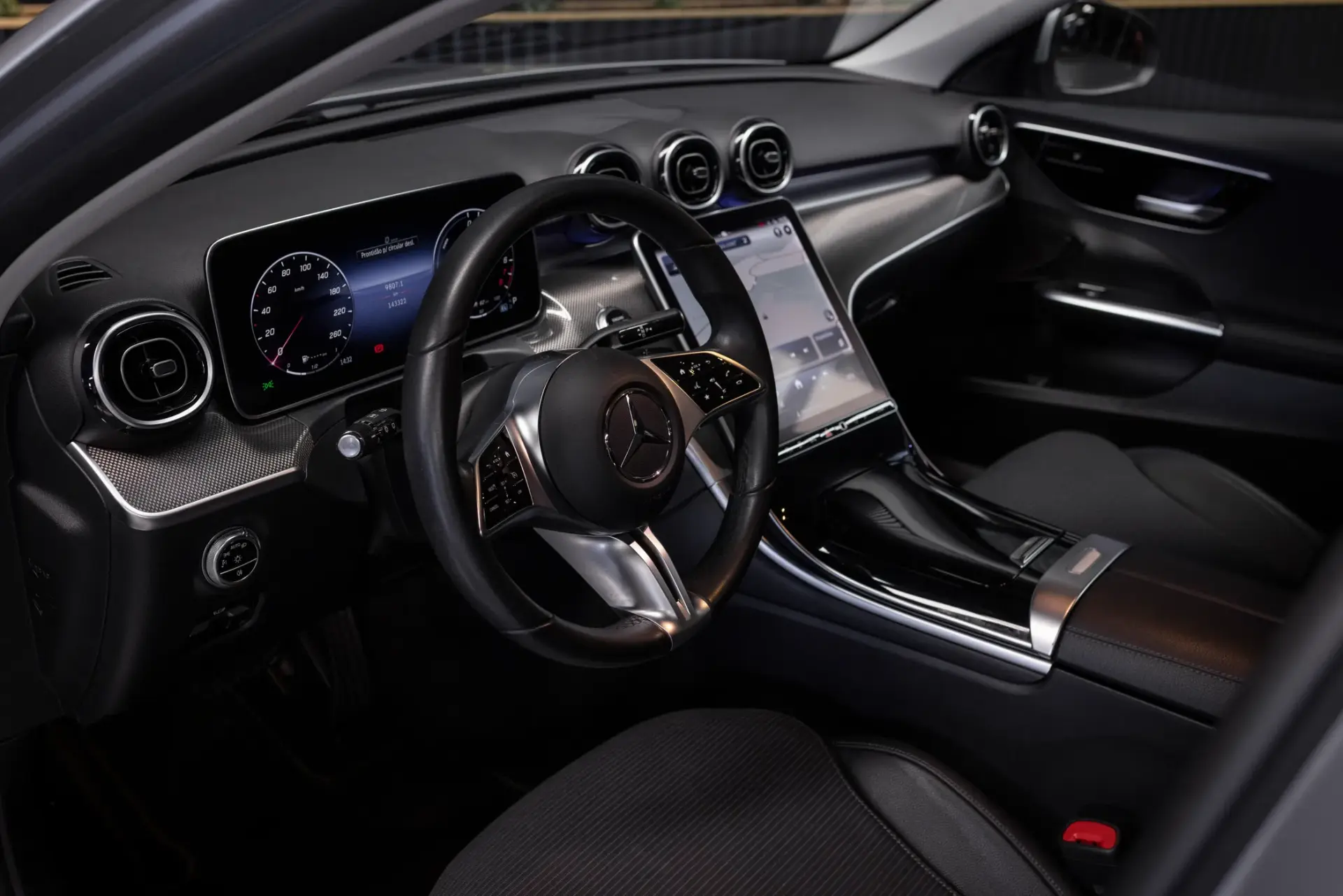 Mercedes-Benz C 300 e 9G-TRONIC Avantgarde Advanced 12
