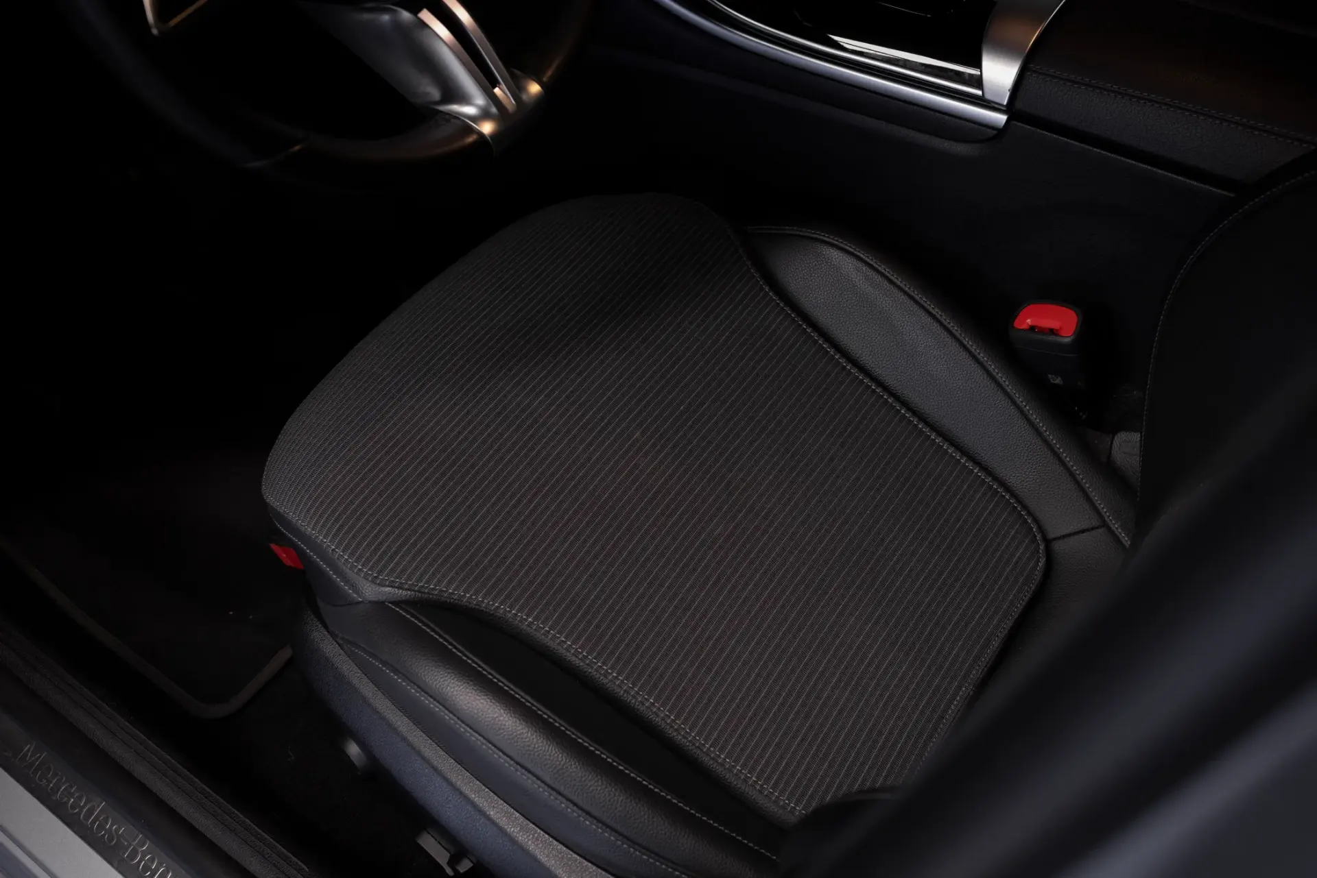 Mercedes-Benz C 300 e 9G-TRONIC Avantgarde Advanced 33