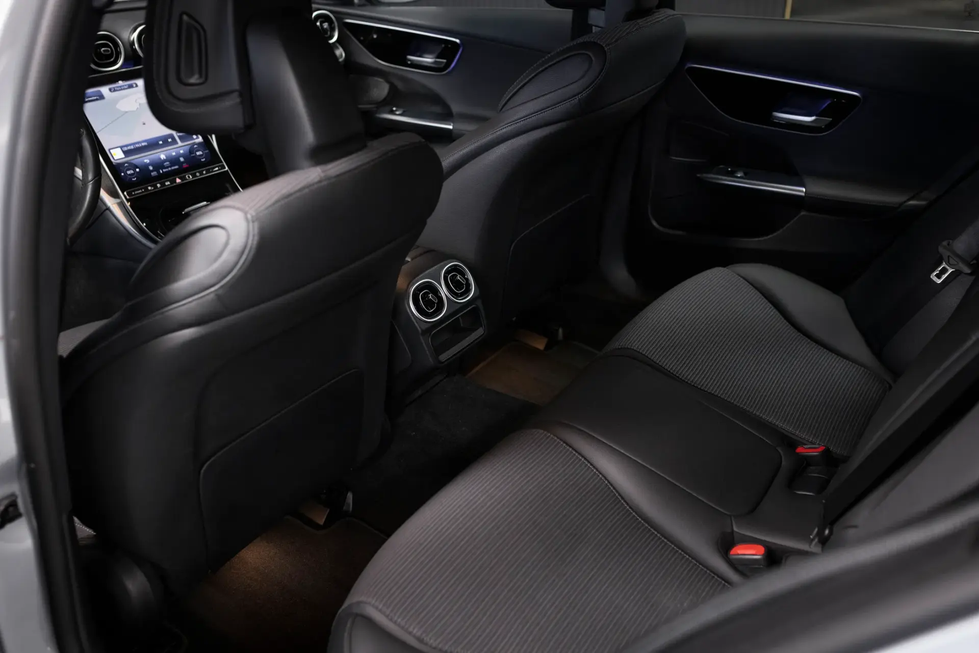 Mercedes-Benz C 300 e 9G-TRONIC Avantgarde Advanced 35