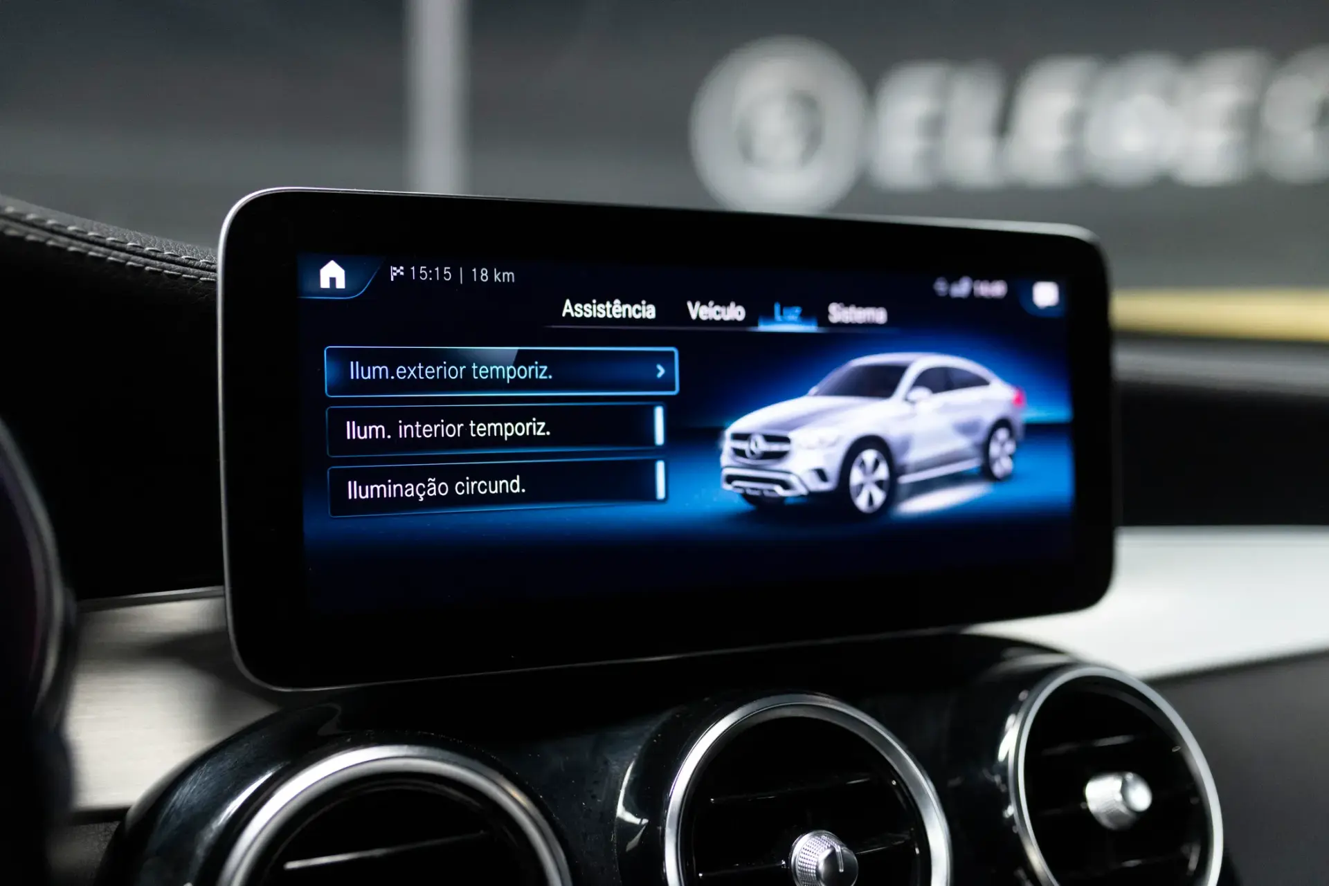 Mercedes-Benz GLC 300 e Coupe 4Matic 9G-TRONIC AMG Line 33