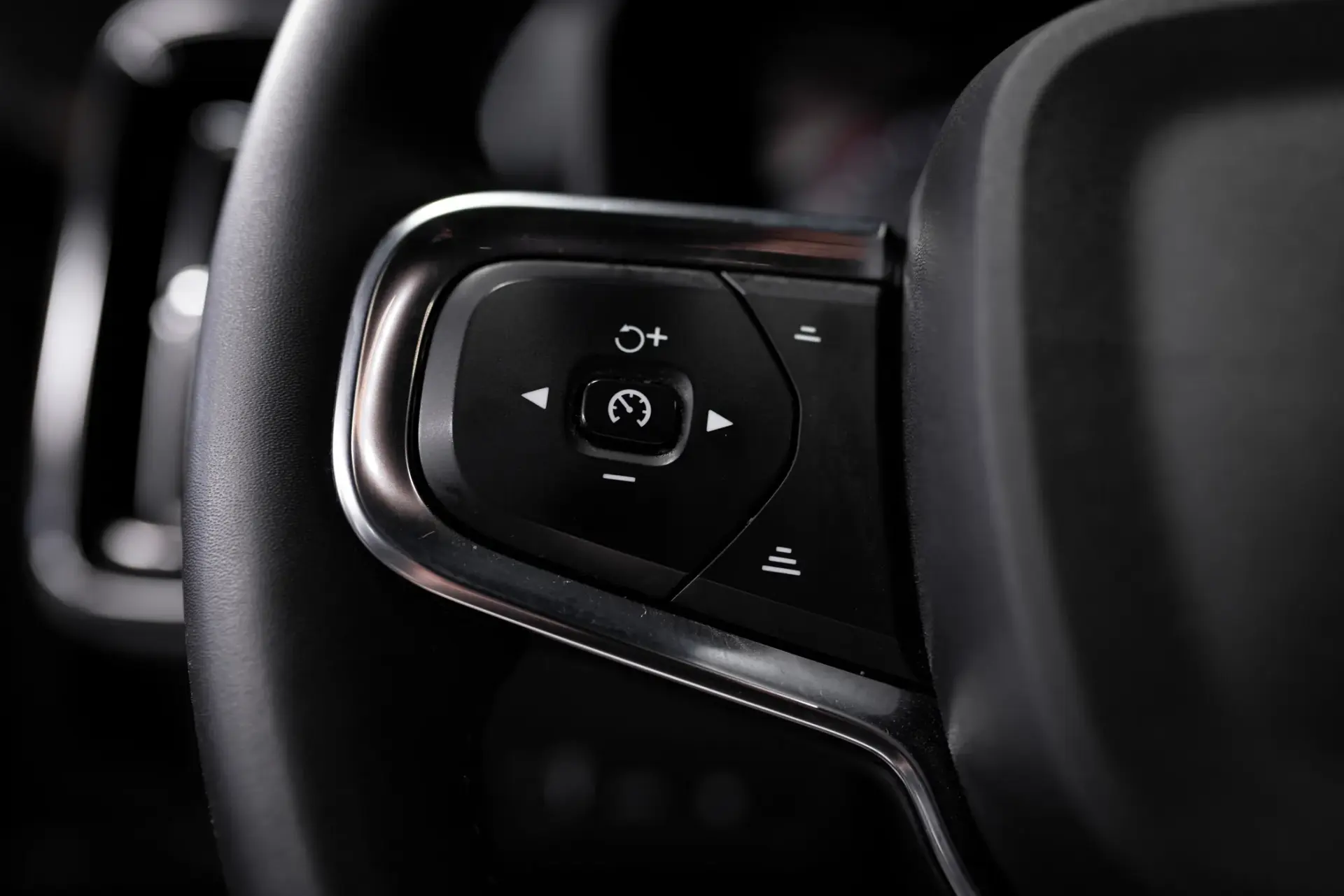 Volvo XC 40 1.5 T4 PHEV Core 15