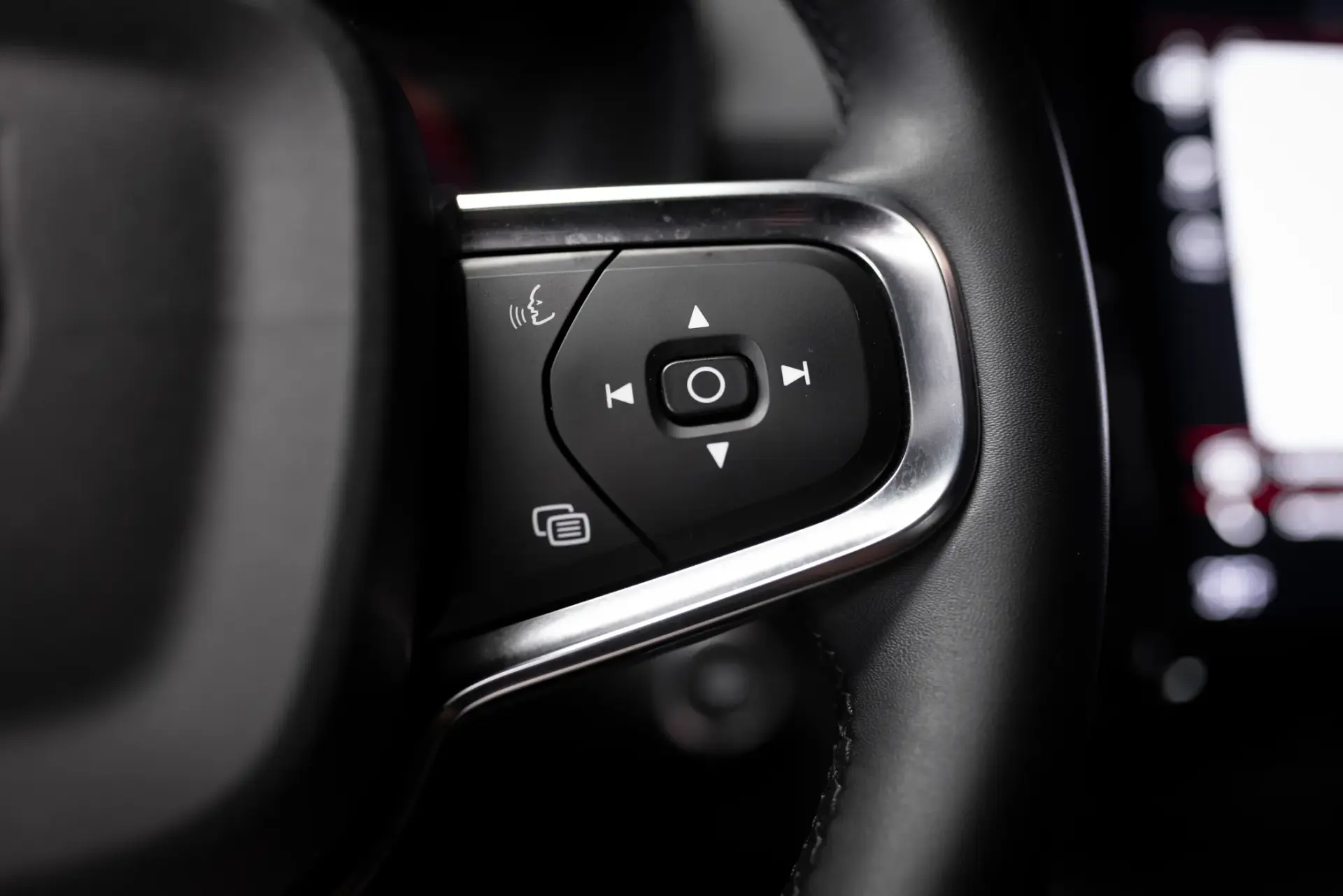 Volvo XC 40 1.5 T4 PHEV Core 16