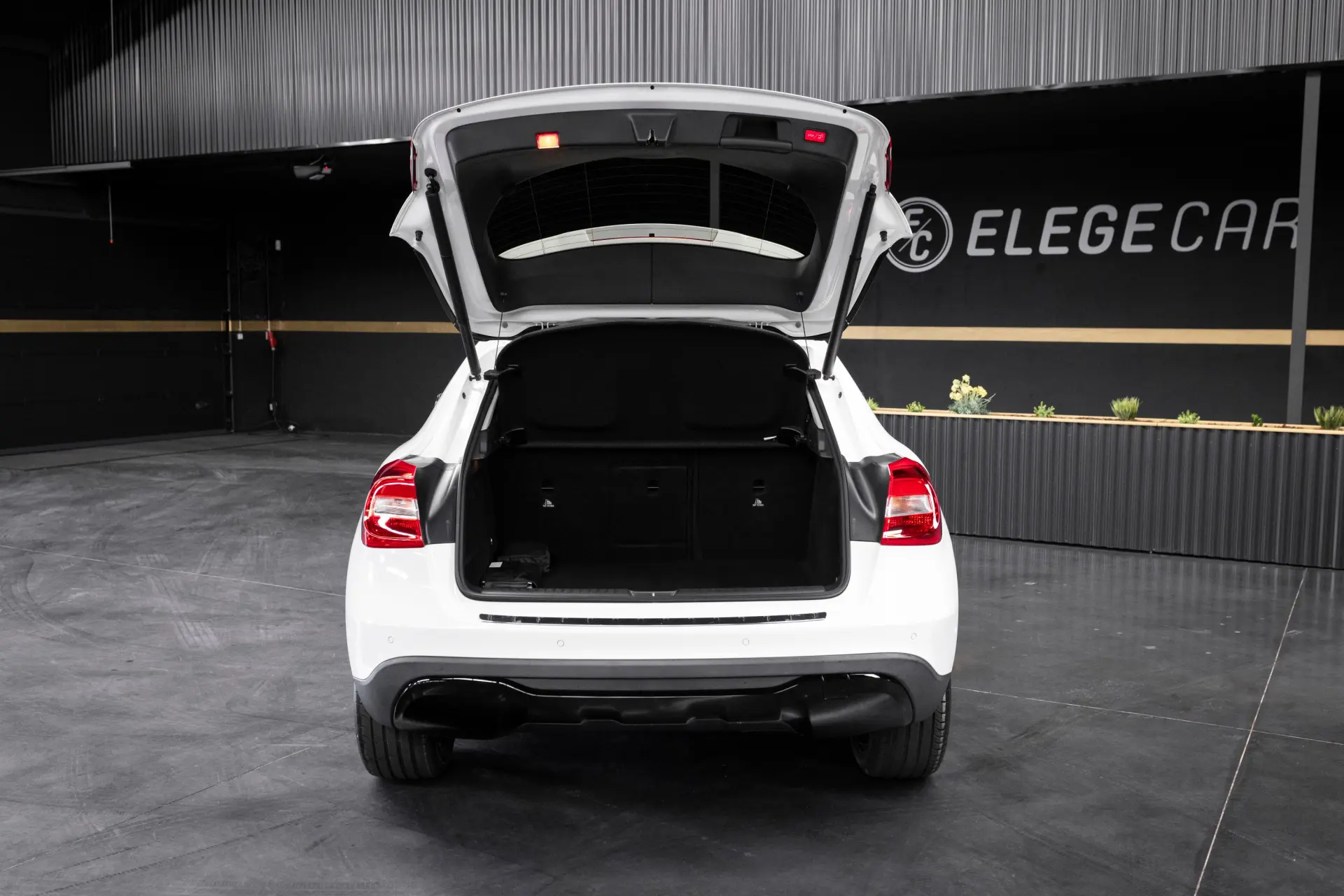 Mercedes-Benz GLA 180 Style Aut. 9