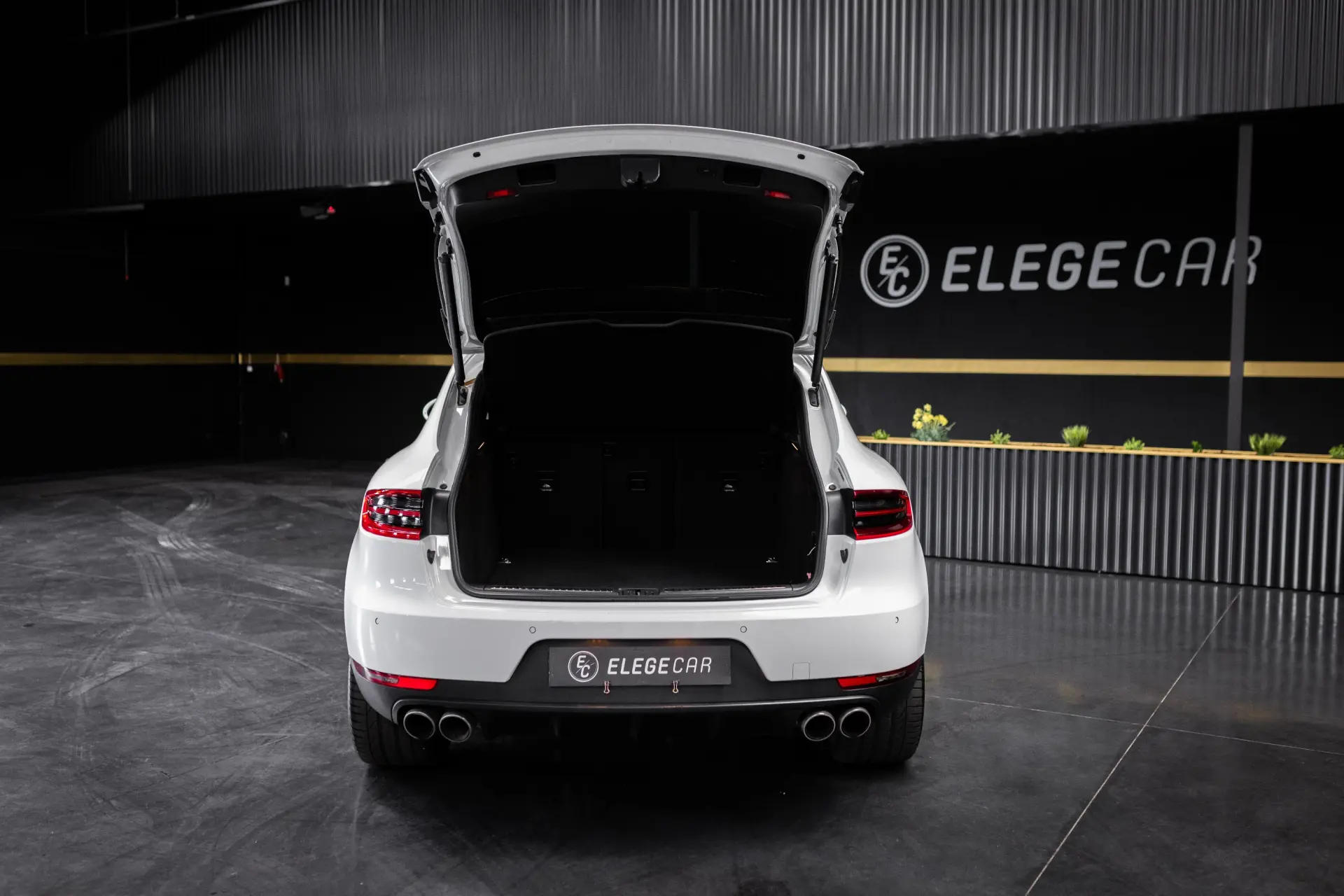 Porsche Macan S PDK 9