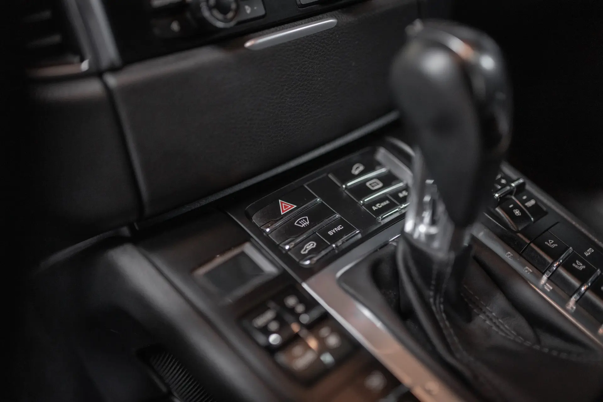 Porsche Macan S PDK 25