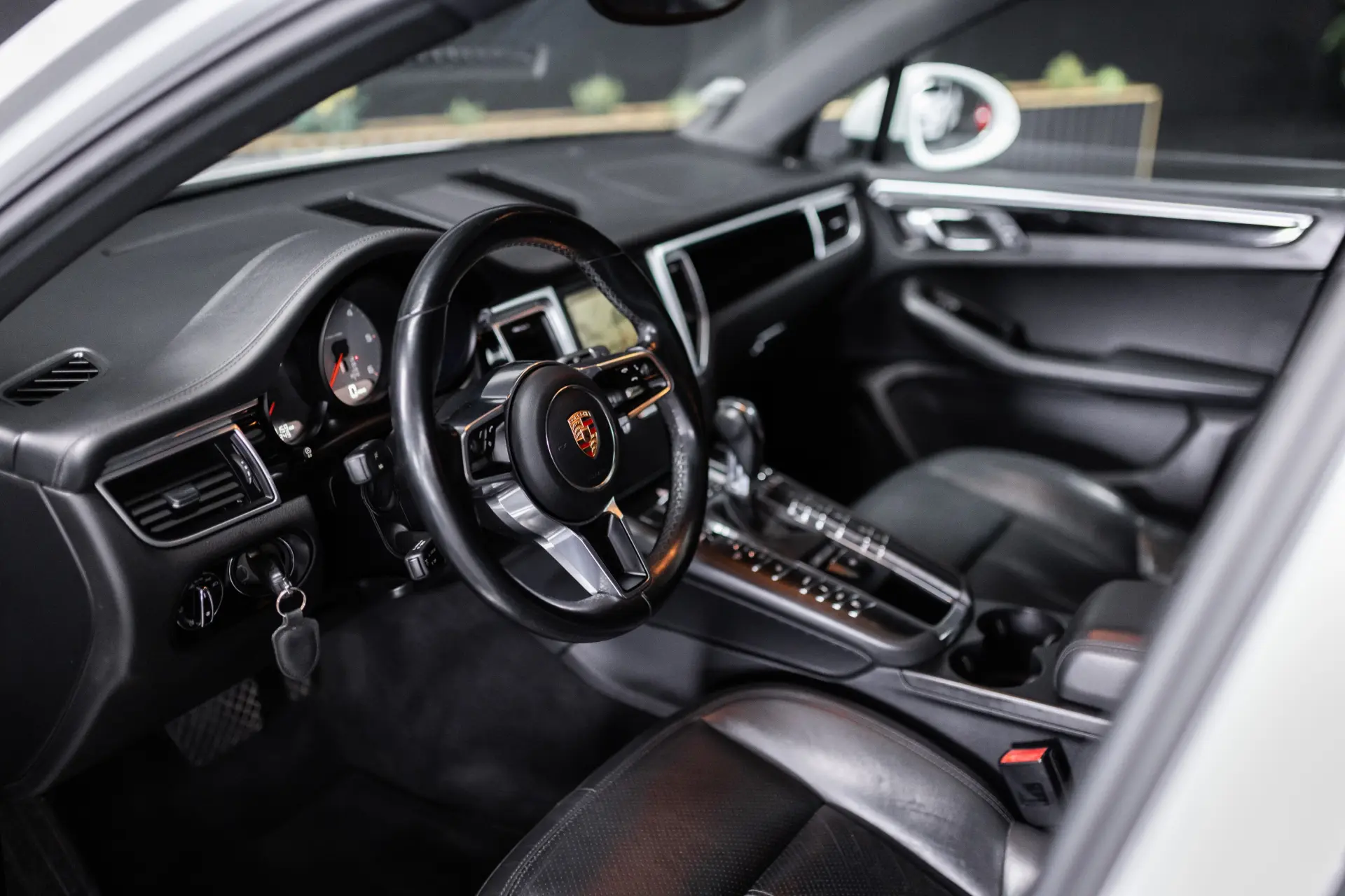 Porsche Macan S PDK 19