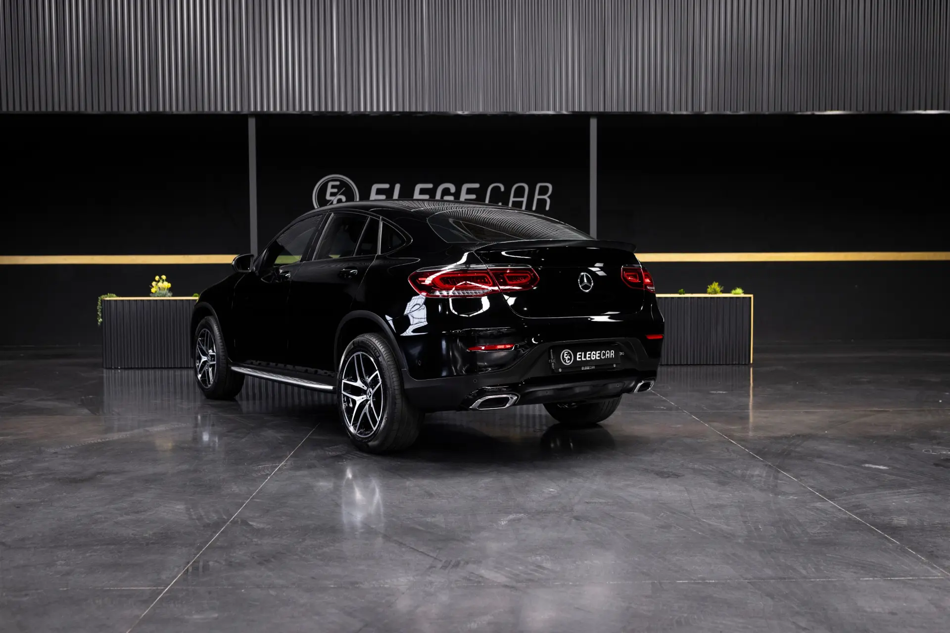 Mercedes-Benz GLC 300 de Coupé 4Matic 7
