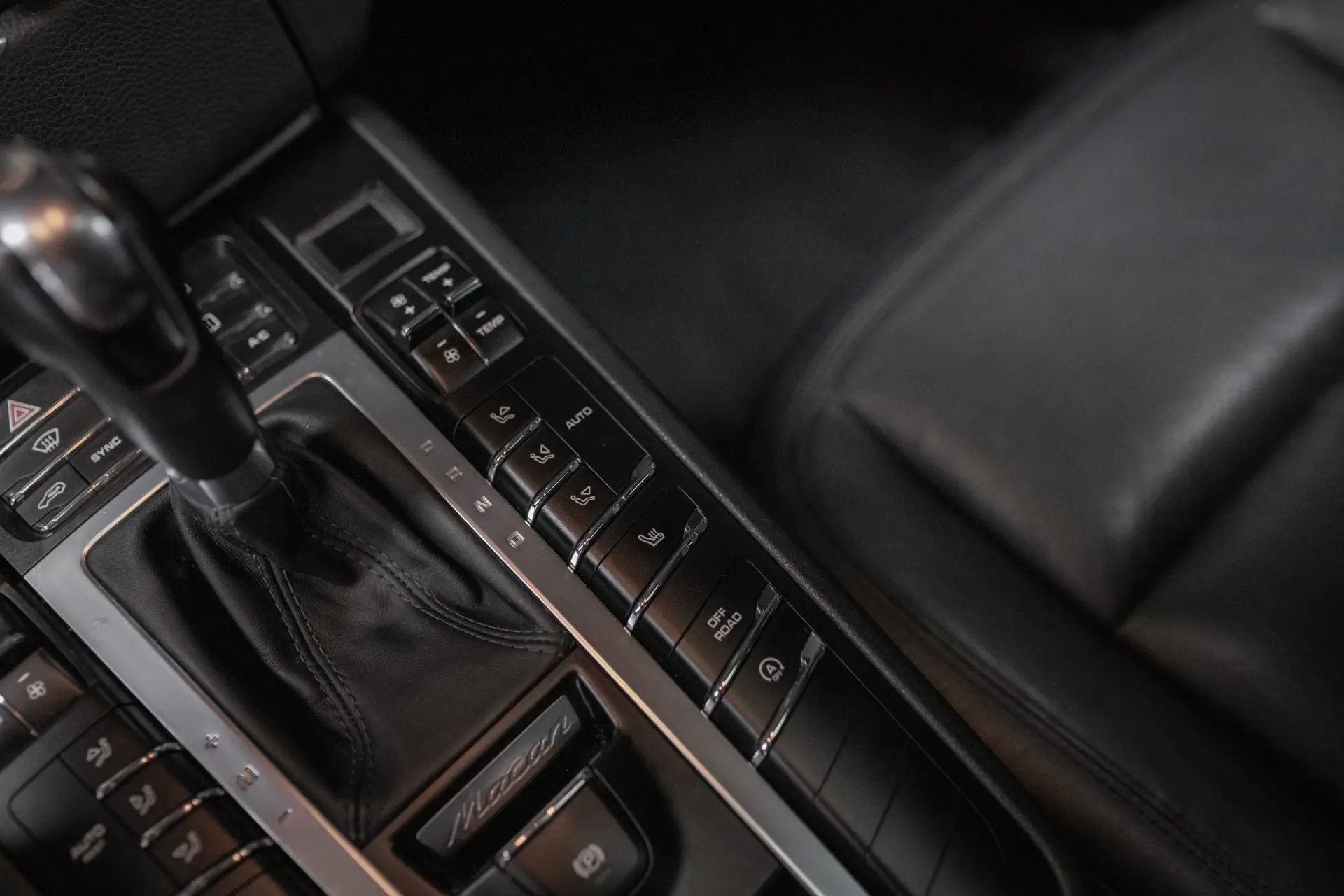 Porsche Macan S PDK 26