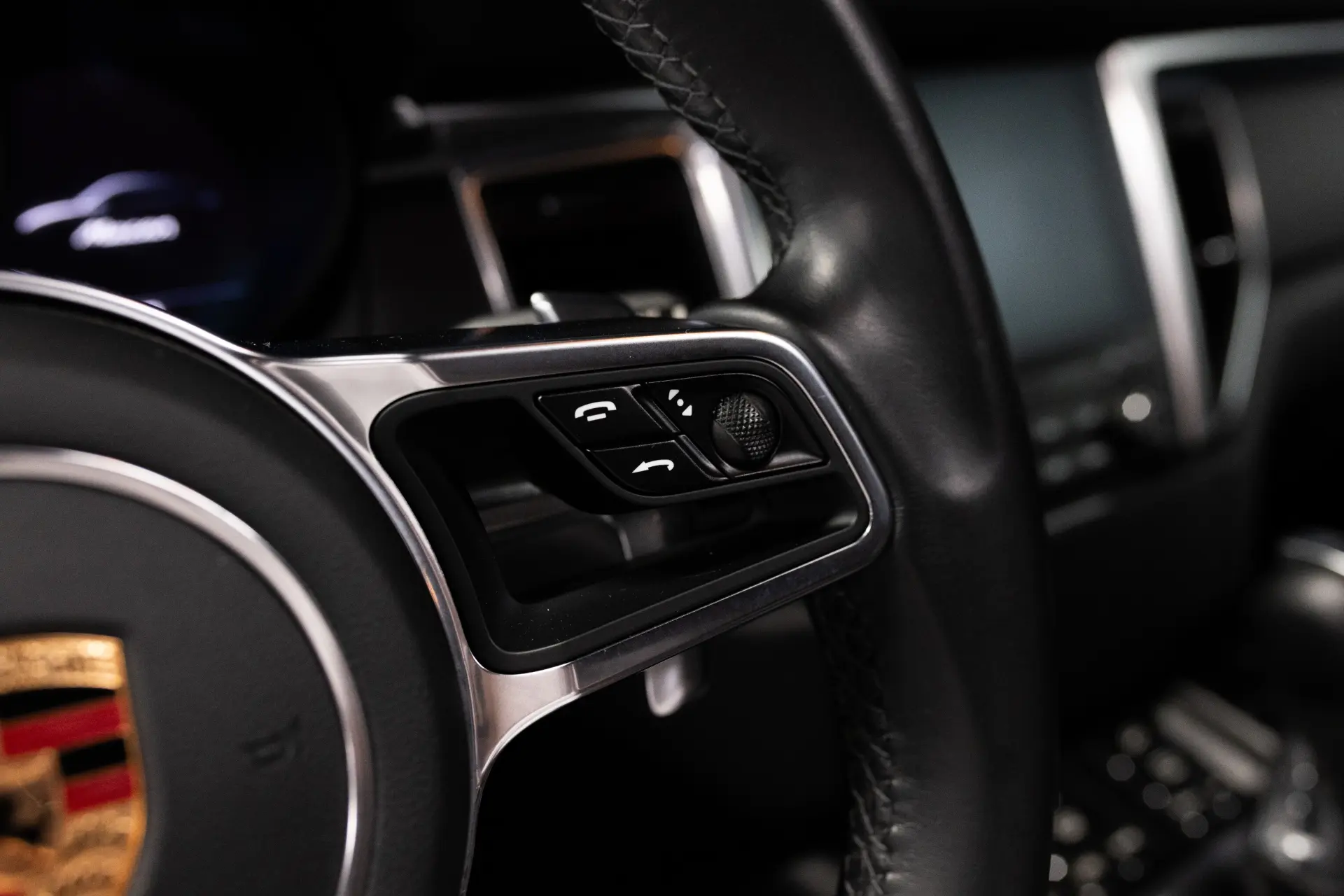 Porsche Macan PDK 19