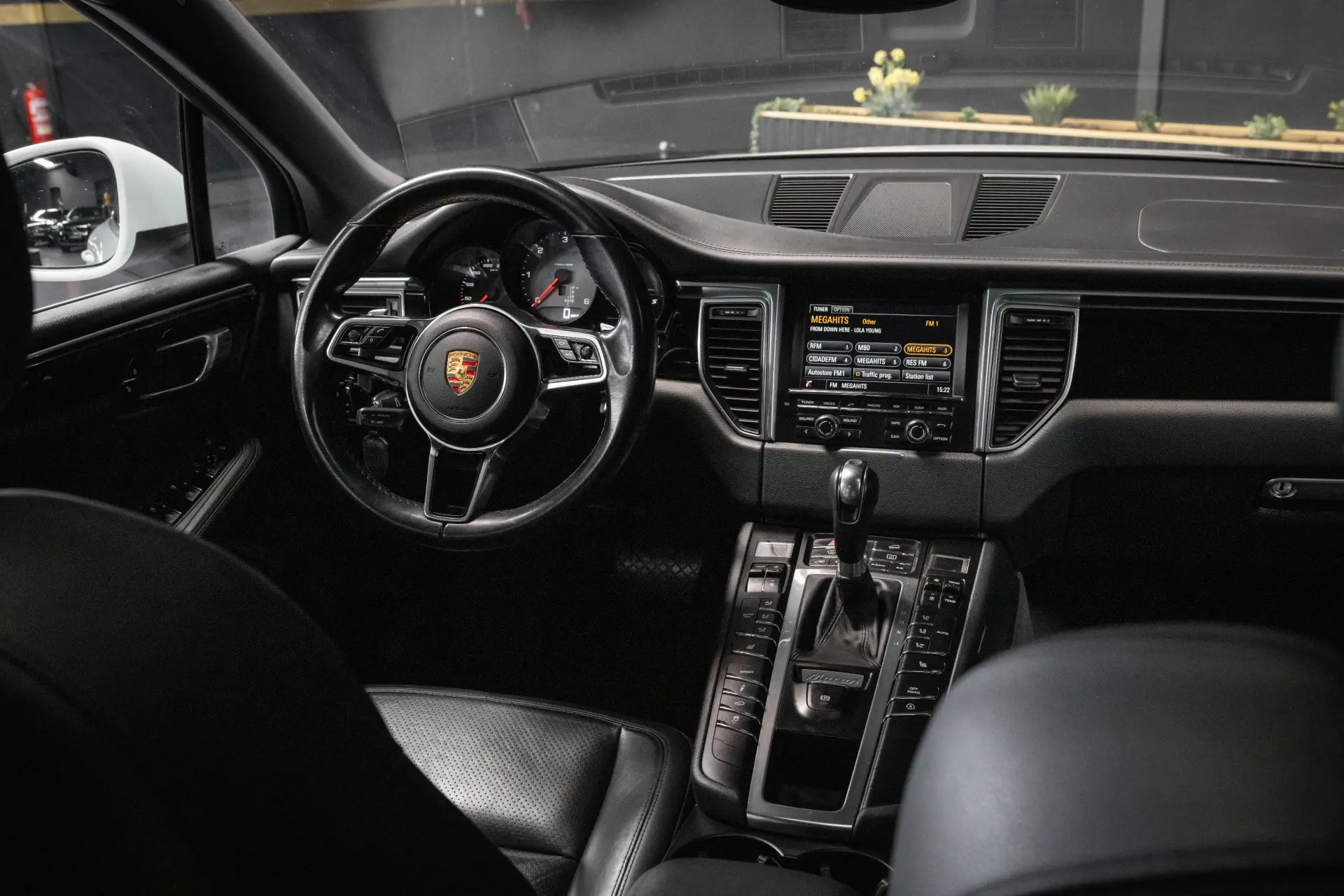 Porsche Macan S PDK 13