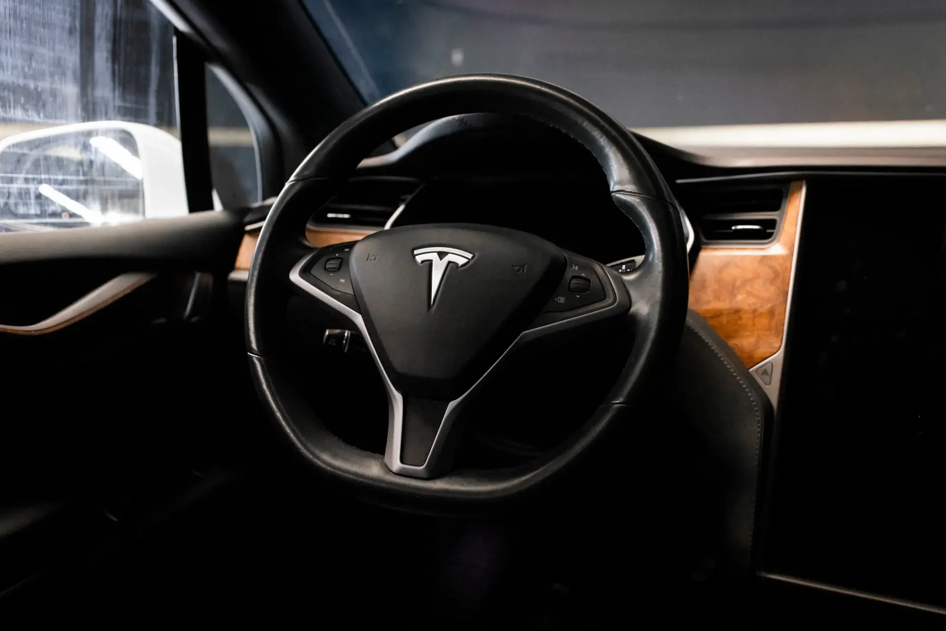 Tesla Model X Long Range 17