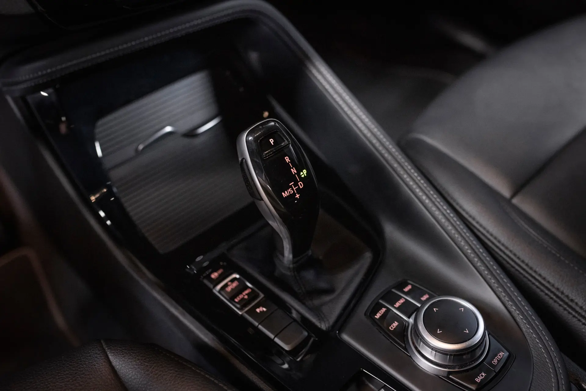 BMW X2 18 i sDrive Auto Advantage 28