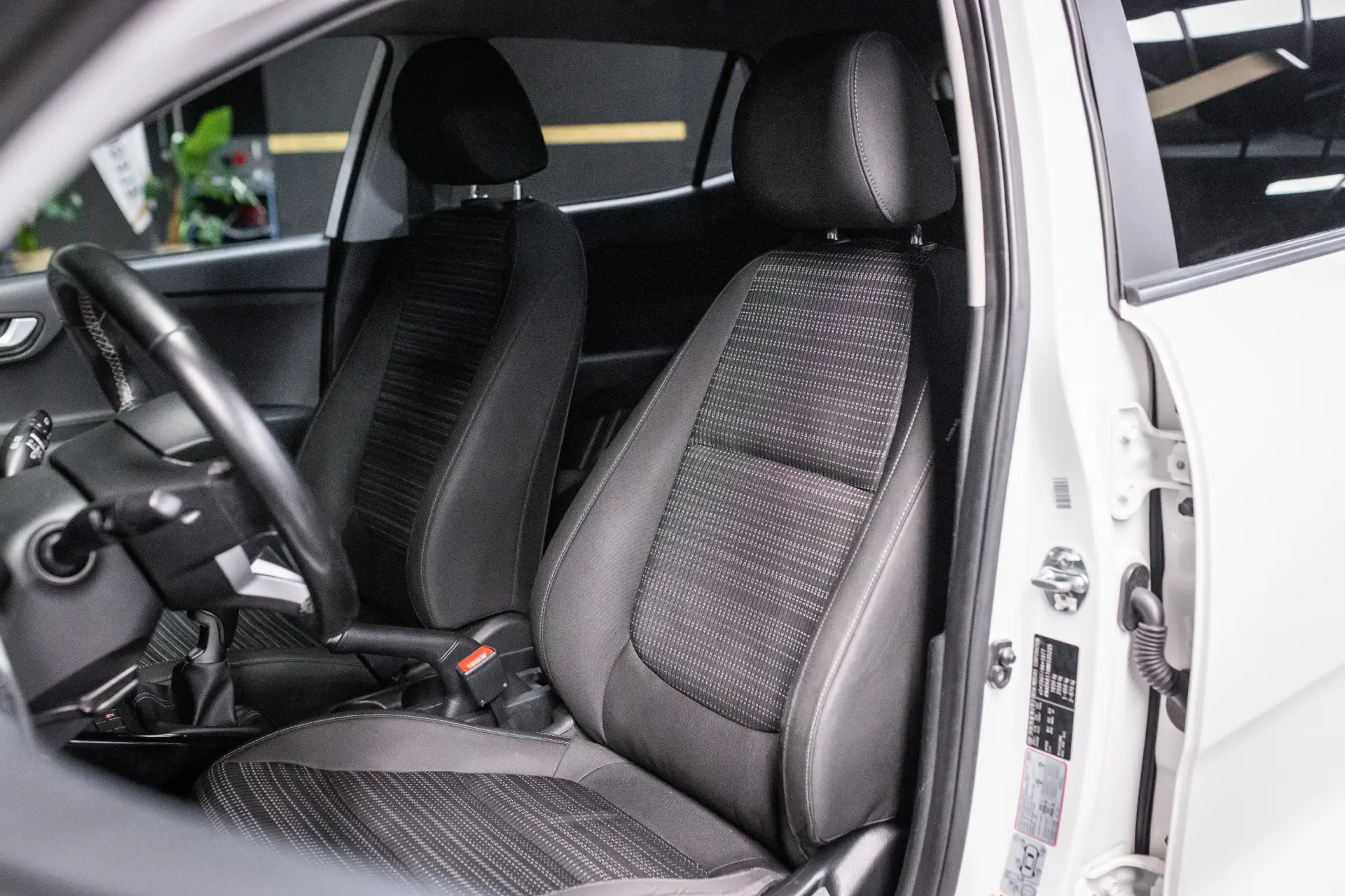 Kia Stonic 1.0 T-GDi Tech 28
