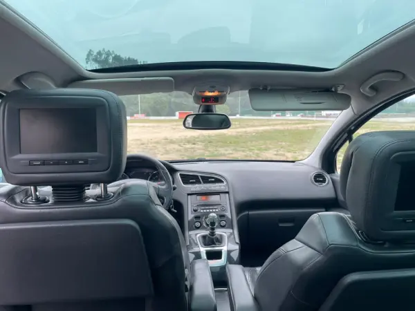 Peugeot 5008 14
