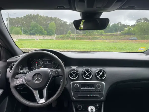 Mercedes-Benz A 180 d Urban 19