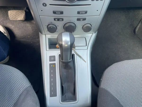 Opel Astra 19