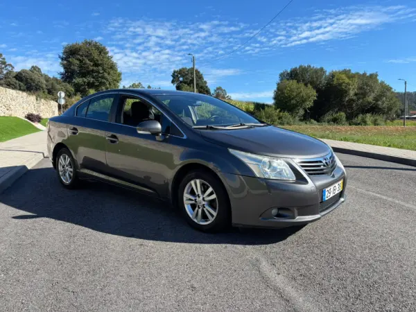 Toyota Avensis 5