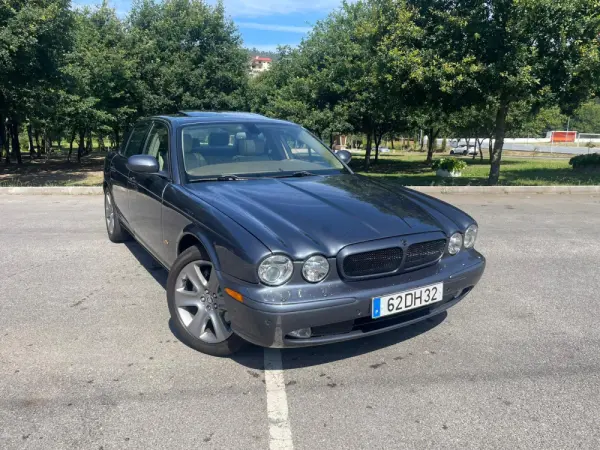 Jaguar XJ XJ6 2.7 D V6 Executive 16
