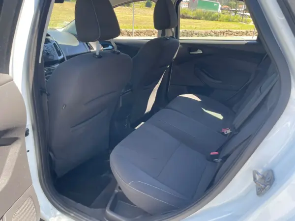 Ford Focus SW 1.6 TDCi Titanium 10