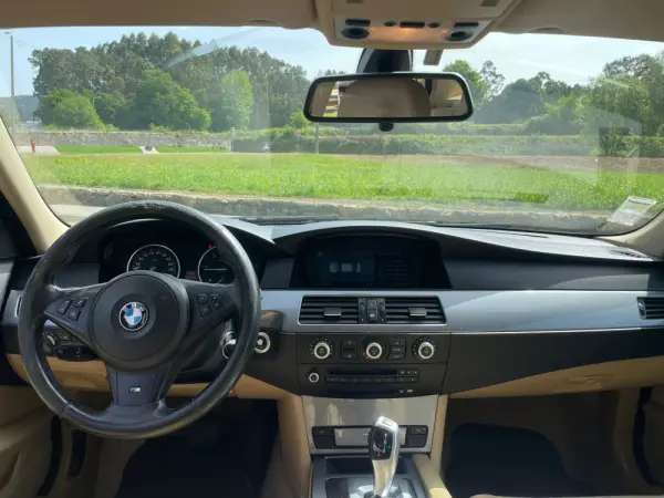 BMW 520 2