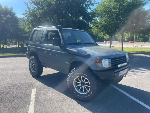 Mitsubishi Pajero 2.5 TD GLX Longo 10