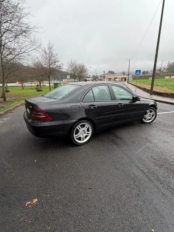 Mercedes-Benz C 270 10