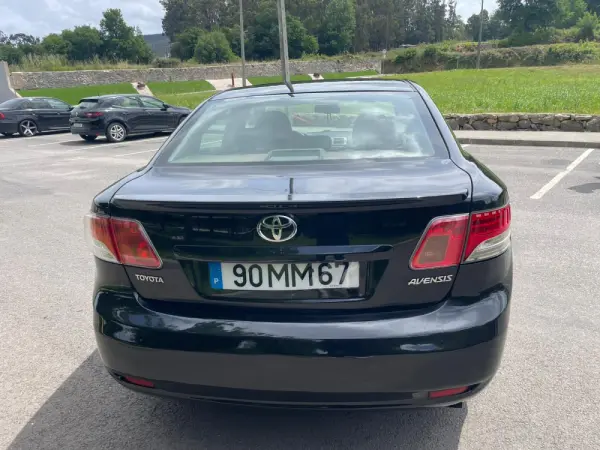 Toyota Avensis 9