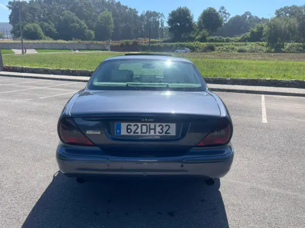 Jaguar XJ XJ6 2.7 D V6 Executive 5