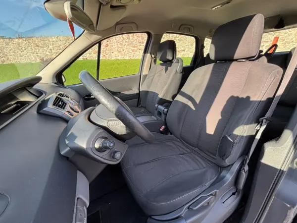 Renault Mégane Scénic 12