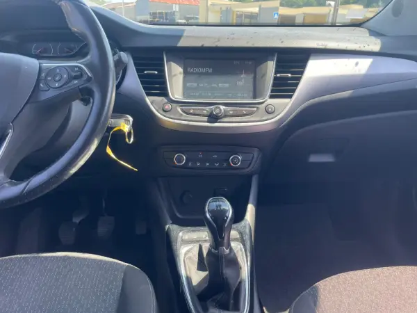Opel Crossland X 19