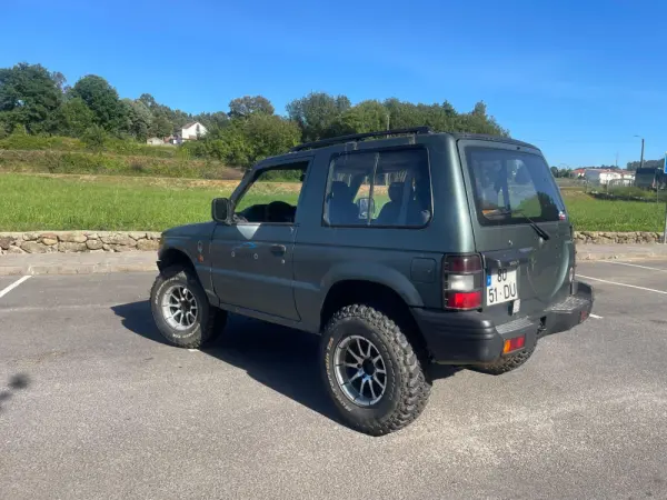 Mitsubishi Pajero 2.5 TD GLX Longo 5