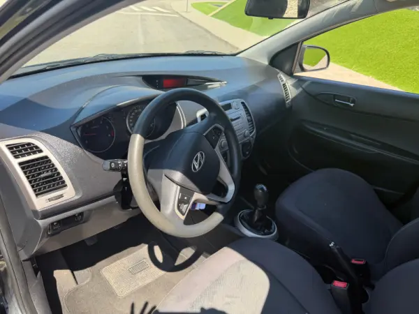 Hyundai i20 15