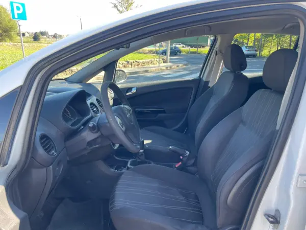 Opel Corsa 12