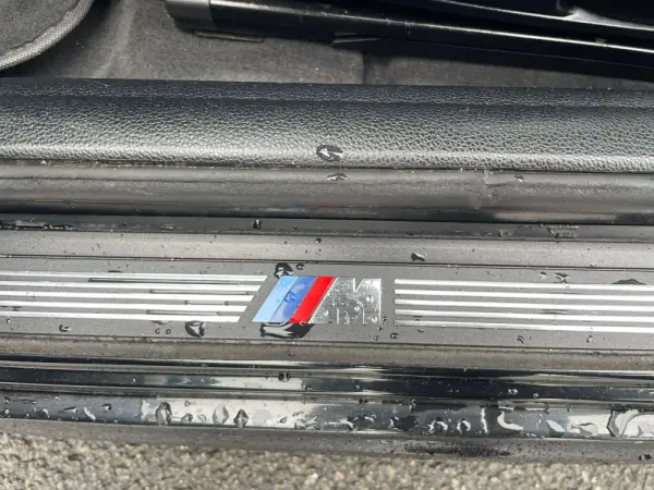 BMW 118 d Pack M 10
