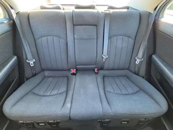 Mercedes-Benz E 220 CDi Classic BE Auto. 11