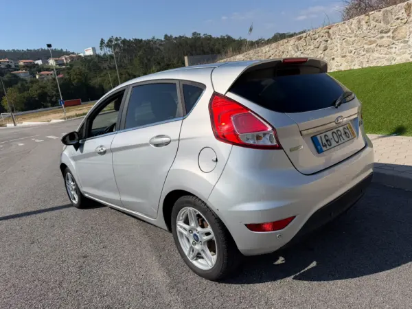 Ford Fiesta 9