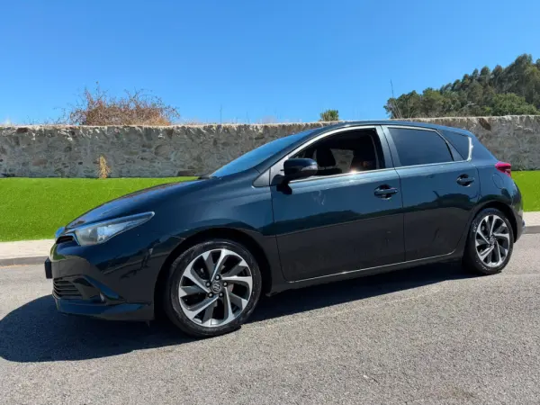 Toyota Auris 5