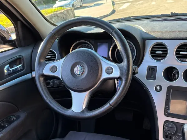 Alfa Romeo 159 Sportwagon 1.9 JTDm 16V Q-Tronic 6