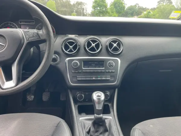 Mercedes-Benz A 180 d Urban 5