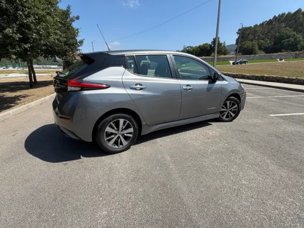 Nissan Leaf 12