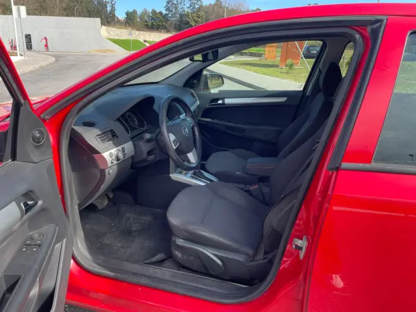 Opel Astra 9