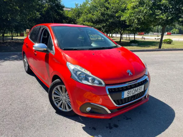 Peugeot 208 11