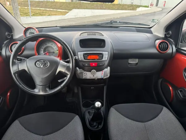 Toyota Aygo 12