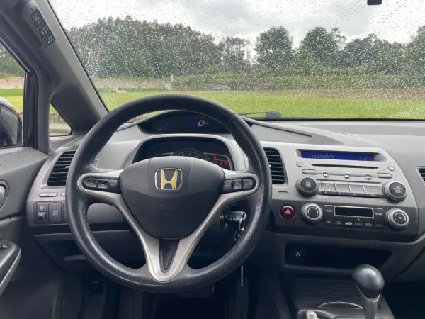 Honda Civic 1.3 DSI i-VTEC Hybrid 8